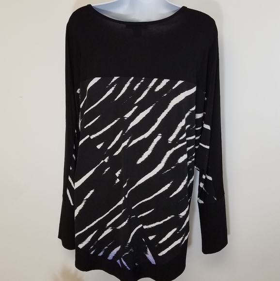 Michael Tyler Top Blue Black White, Dolman Sleeve - Picture 2 of 5